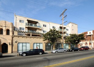 Sommerville I in Los Angeles, CA - Foto de edificio - Building Photo
