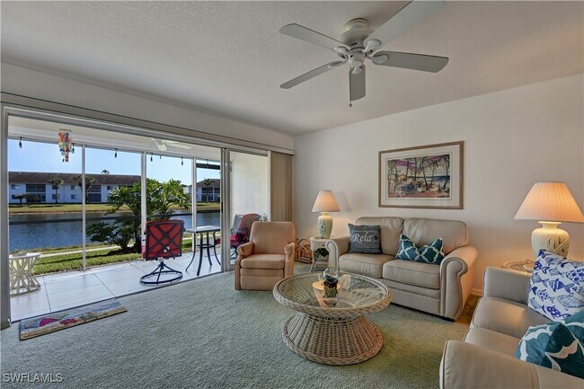 452 Belina Dr in Naples, FL - Foto de edificio - Building Photo