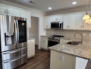 215 Wembley Dr in Warner Robins, GA - Building Photo - Building Photo