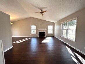 66 Foxberry Dr in Arden, NC - Building Photo - Building Photo