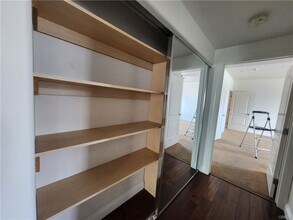 1835 S Barrington Ave in Los Angeles, CA - Building Photo - Building Photo