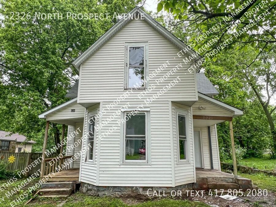 2326 N Prospect Ave in Springfield, MO - Building Photo