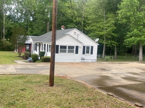 519 Moore Rd in Piedmont, SC - Building Photo - Building Photo