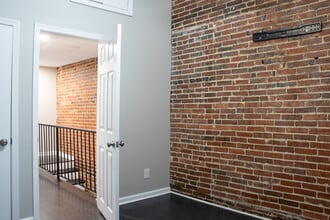 1036 Patapsco St in Baltimore, MD - Building Photo - Building Photo