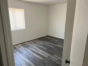 2236 W Southern Ave in Phoenix, AZ - Building Photo - Building Photo
