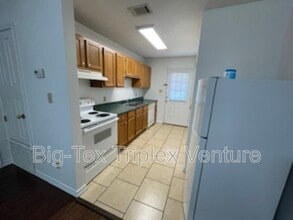 260 N Pecan St in Nash, TX - Building Photo - Building Photo
