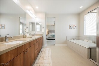 11262 Cactus Tower Ave in Las Vegas, NV - Building Photo - Building Photo