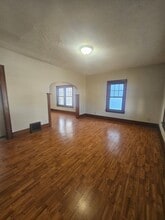 1819 Grand Ave in Davenport, IA - Building Photo - Building Photo