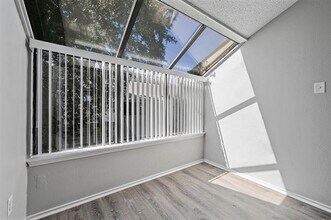 9254 Forest Ln in Dallas, TX - Building Photo - Building Photo