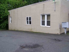 52 Pleasant St in Monticello, NY - Building Photo - Building Photo