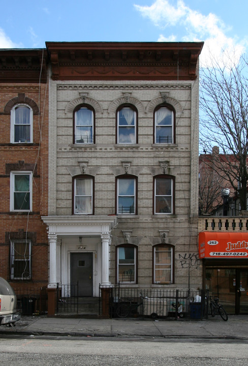 186 Stockholm St in Brooklyn, NY - Building Photo