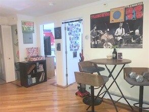 25 Sciarappa St, Unit 1 in Cambridge, MA - Building Photo - Building Photo