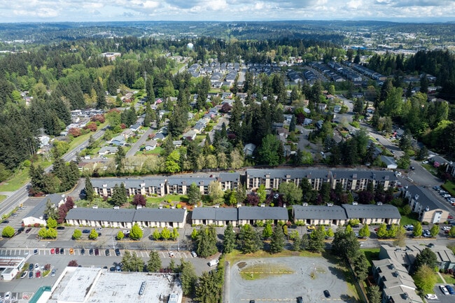 Kingsgate Ridge Manor in Kirkland, WA - Building Photo - Building Photo