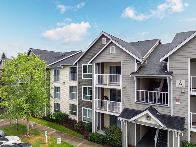 The Seasons at Lea Hill Village