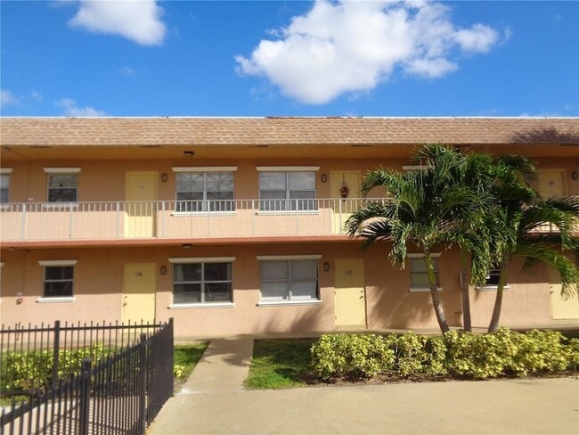 101 NE 41st St, Unit A10 in Fort Lauderdale, FL - Building Photo - Building Photo