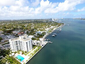 2800 N Flagler Dr in West Palm Beach, FL - Building Photo - Building Photo