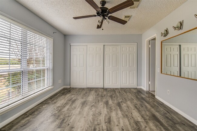 property at 2927 Great Lakes Ave