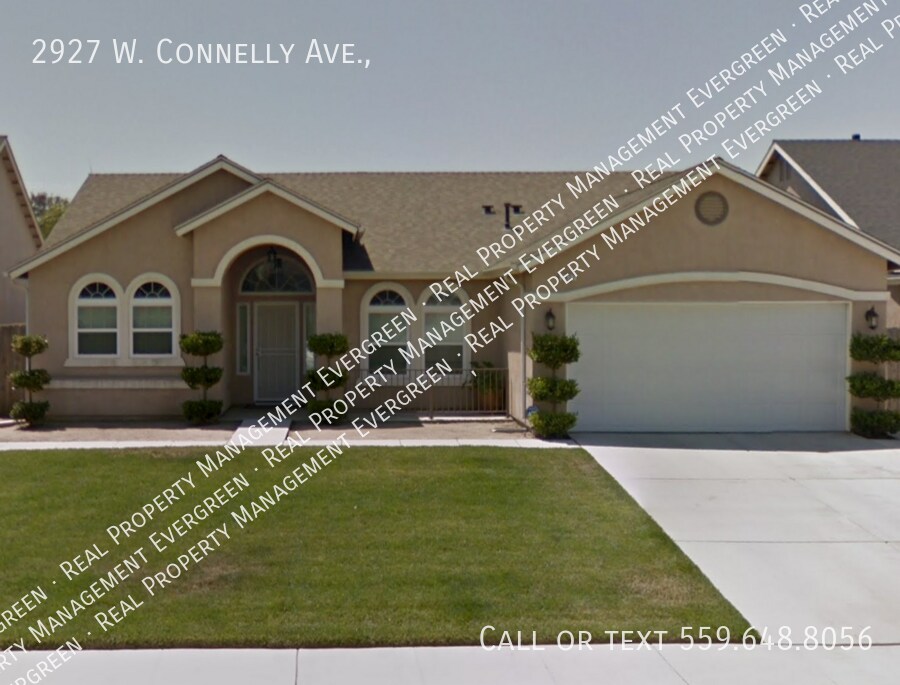 2927 W Connelly Ave in Visalia, CA - Building Photo