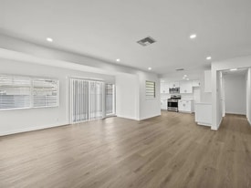 16049 Tuba St in Los Angeles, CA - Building Photo