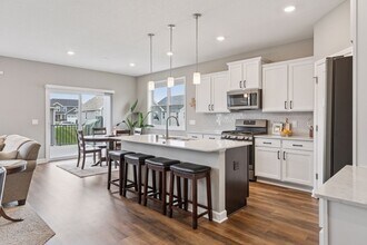 7393 Emily Cir in Lino Lakes, MN - Building Photo - Building Photo