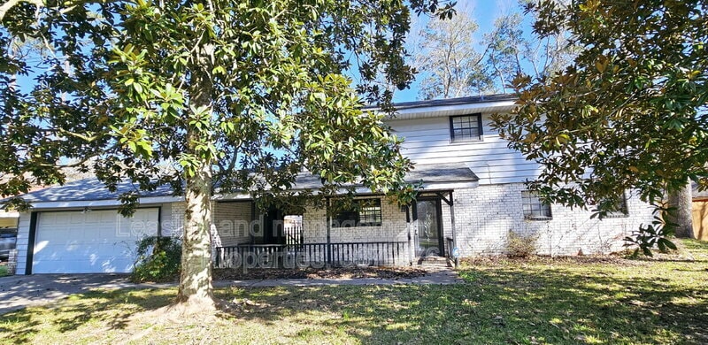 227 Rosewood St in Mandeville, LA - Building Photo