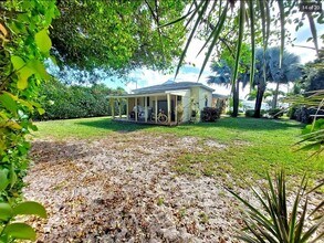 1015 NE 112th St in Biscayne Park, FL - Building Photo - Building Photo