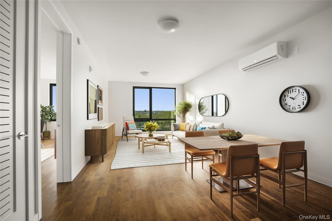 601 Ridge Hill Boulevard in Yonkers, NY - Foto de edificio