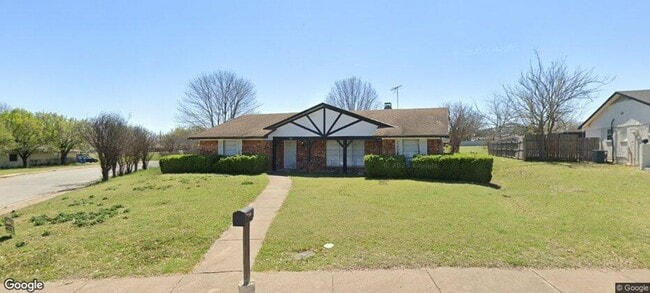 1020 Hillcrest Dr in Desoto, TX - Building Photo - Building Photo