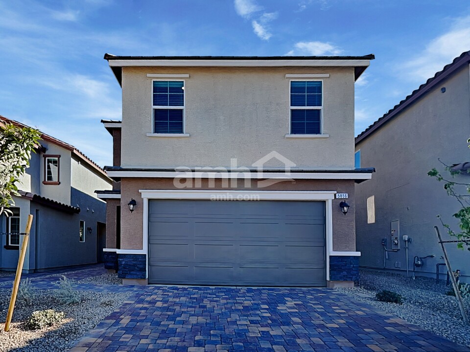 5856 Astapor St in Las Vegas, NV - Building Photo