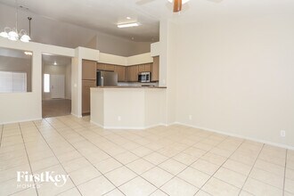 3452 Canter Dr in North Las Vegas, NV - Foto de edificio - Building Photo