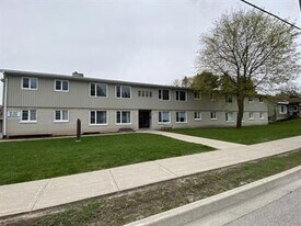 751 Hugel Ave in Midland, ON - Building Photo