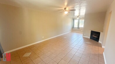 505 N. Clementine Street in Oceanside, CA - Foto de edificio - Interior Photo