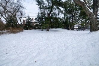 851 Helston Rd in Bloomfield Hills, MI - Building Photo - Building Photo