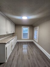 702 S Commercial St in Neenah, WI - Building Photo - Building Photo