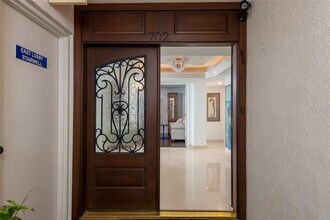 5700 Mariner St in Tampa, FL - Building Photo - Building Photo