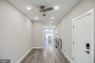 2548 N Howard St-Unit -A in Philadelphia, PA - Building Photo - Building Photo