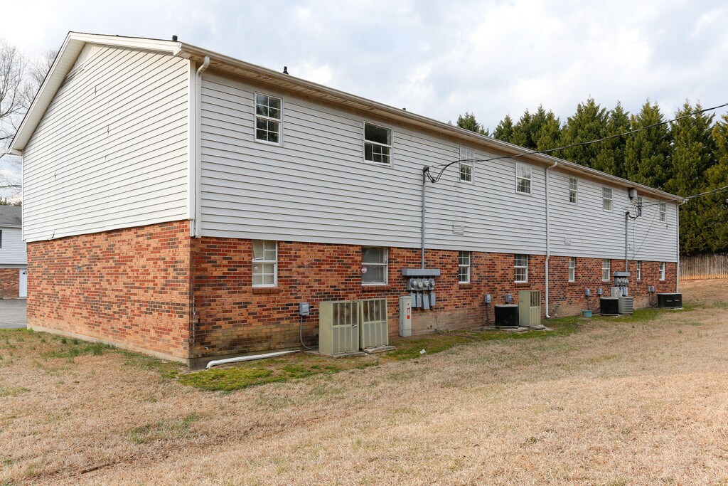 Humboldt Village Apartments Bessemer City, NC Apartments For Rent
