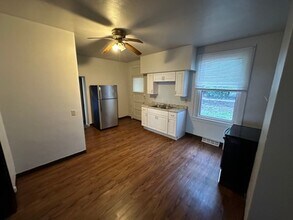 526 Westinghouse Ave in Wilmerding, PA - Building Photo - Building Photo