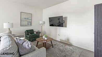 5200 White Settlement Rd in Fort Worth, TX - Foto de edificio - Building Photo