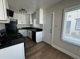 1128 Orange Ave in Long Beach, CA - Building Photo