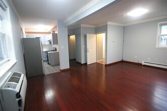 82-92-92 167th St in Queens, NY - Building Photo - Building Photo