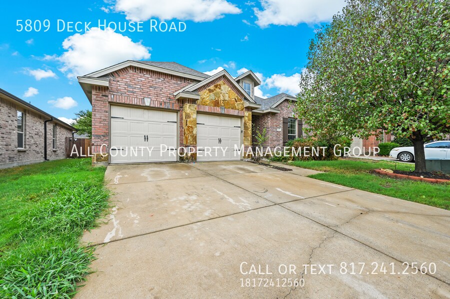 5809 Deck House Rd in Fort Worth, TX - Building Photo