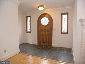 7610 Rudyard St in Falls Church, VA - Building Photo - Building Photo