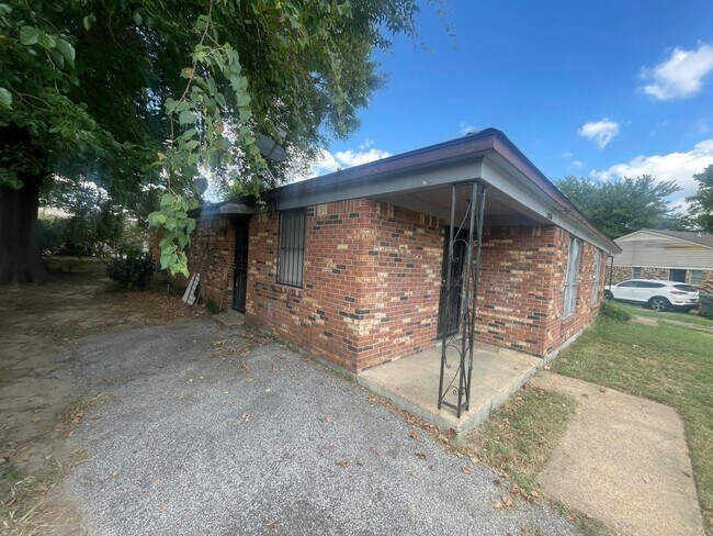 3986 Ashview Cove in Memphis, TN - Building Photo - Building Photo