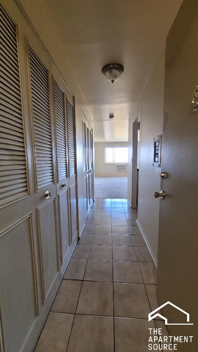 7300 W North Ave, Unit 7300 in Elmwood Park, IL - Building Photo