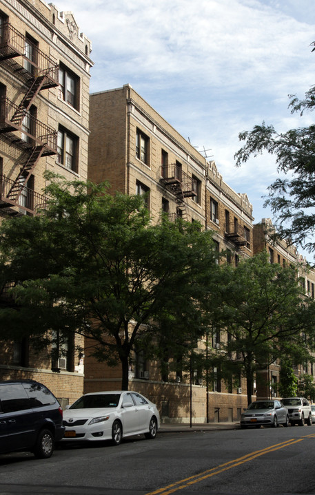 356 Wadsworth Ave in New York, NY - Building Photo