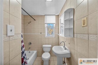 2102 Woodbridge Ave in Edison, NJ - Building Photo - Building Photo