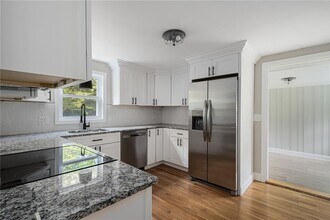 111 Missouri Dr in Warwick, RI - Building Photo - Building Photo