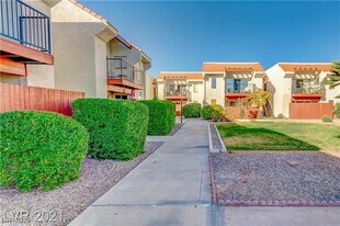 870 B in Boulder City, NV - Building Photo