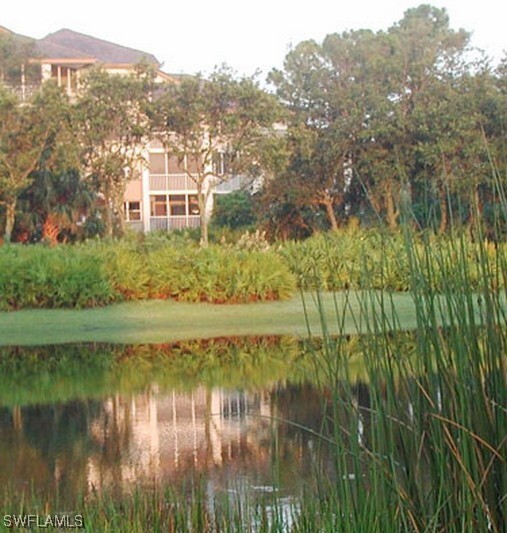 26930 Wedgewood Dr in Bonita Springs, FL - Foto de edificio